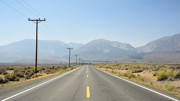 DesertRoad2-DSC_6185